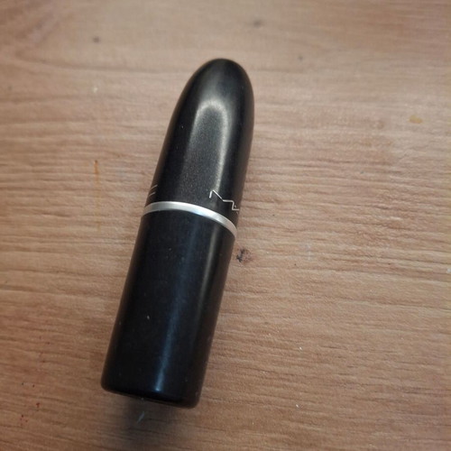 Mac Plumful Lipstick new, regular size
