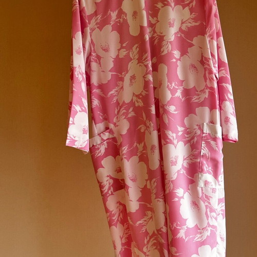 Non-iron tunic like new, white and pink, size L