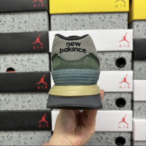 New Balance x Stone Island 574 sneakers, green