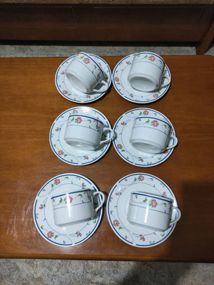 Tea cups like new, set of 6 with saucers