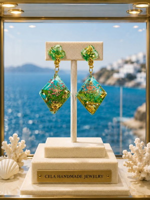 Χειροποίητα σκουλαρίκια boho style με αποξηραμένα λουλούδια και φύλλο χρυσού σε υγρό γυαλί