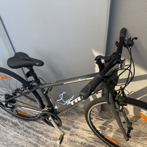 Trek FX2 city bike 2017, like new, aluminum frame, Shimano Altus