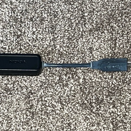 Authentic Nokia adapter for micro USB like new
