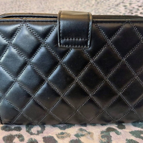 Shoulder bag like new, black with detachable chain