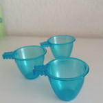 Water cup for parakeets