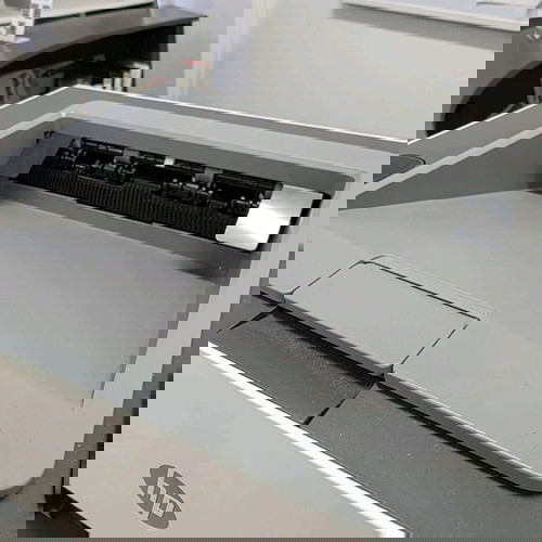 Μονόχρωμος εκτυπωτής Laser, ελάχιστα χρησιμοποιημένος, με γραφίτη 5000 σελίδων