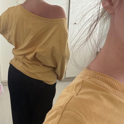 Attrattivo yellow blouse medium used with flower design