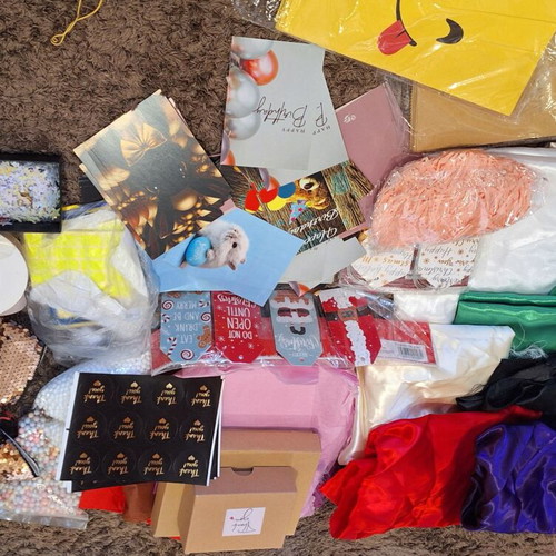 Packaging and jewelry materials used, pack