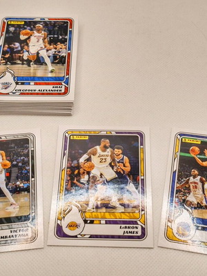 Lot Panini NBA 2024-2025 cards like new, 32 pieces