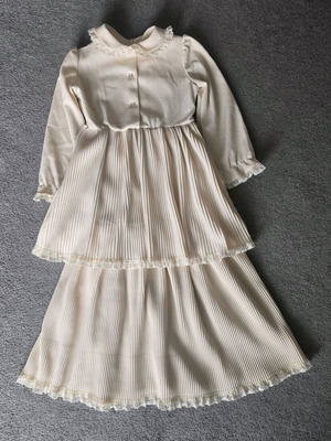 Edwardian Style Vintage Girls' Dress beige, like new