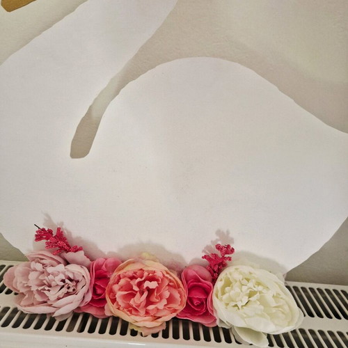 Wooden decorative swans like new, set of 2