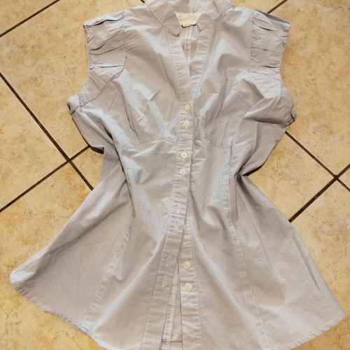 Cotton women's summer shirt like new, white and blue