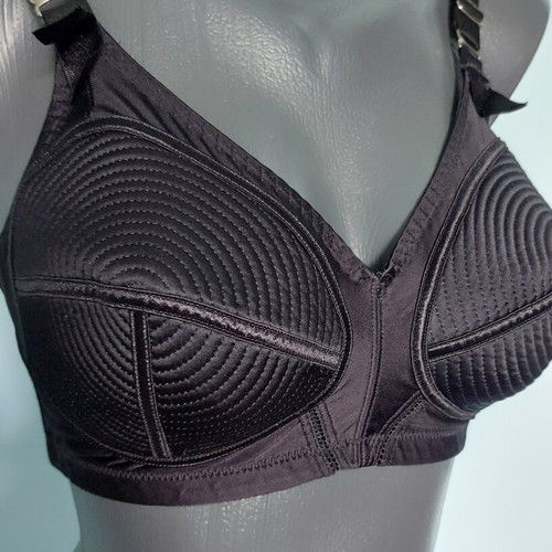 Triumph vintage touch bra 75D black like new
