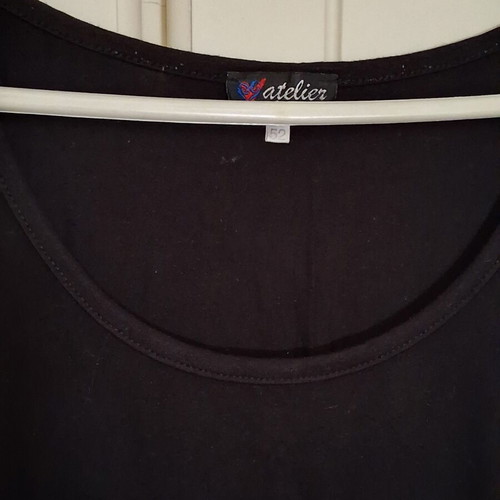 Sleeveless top black, like new, sizes L and XL
