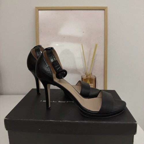 Mourtzi sandals size 39, black