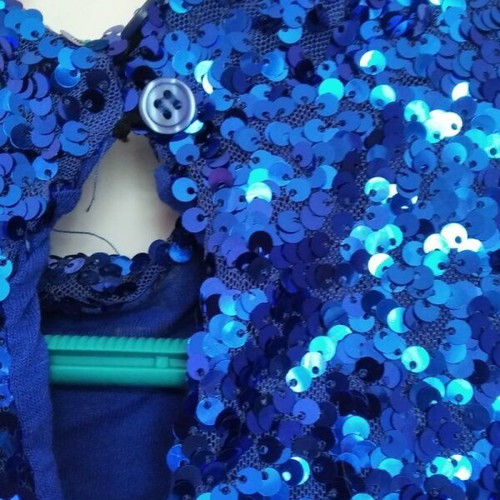Toi&Moi Sleeveless Blouse with Sequins like new, blue, size S