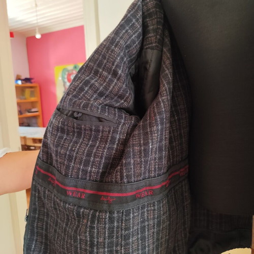 Men's jacket with inner vest like new, size M to L, black