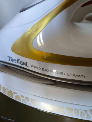 Tefal Pro Express Ultimate ironing system new