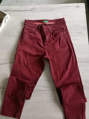 Benetton burgundy jeans like new, size XS