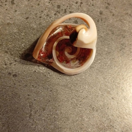 Bone ring with spiral design like new, orange
