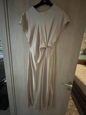 Zara satin dress medium beige like new
