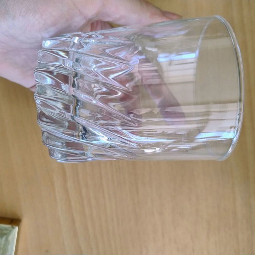 Whiskey glass set of 2 like new