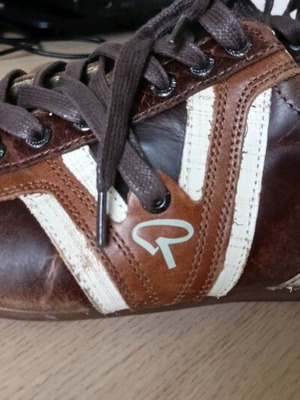Redskins leather sneakers size 41 like new, brown