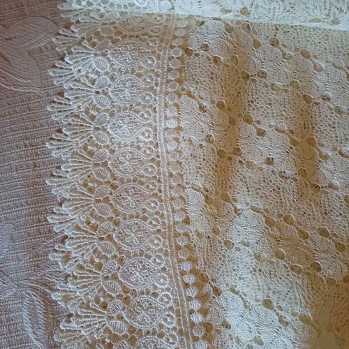 Round tablecloth machine knit, ecru