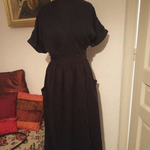 Black linen dress used with pockets and waist belt size S