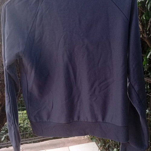 Spider sweatshirt like new, size medium, slim fit