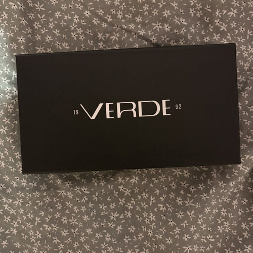 Verde wallet with box