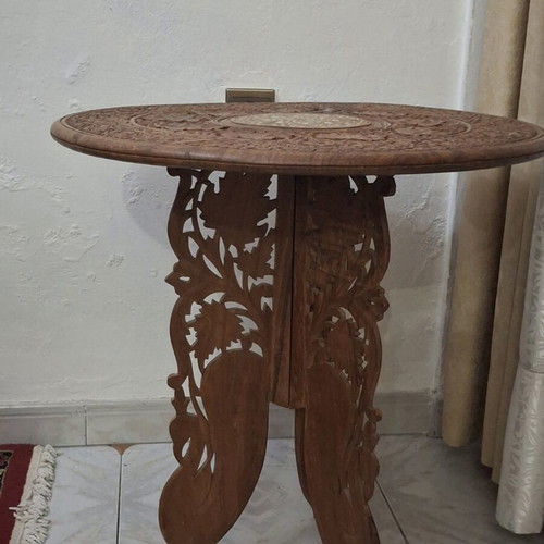 Decorative carved handmade coffee tables, like new, set of 2