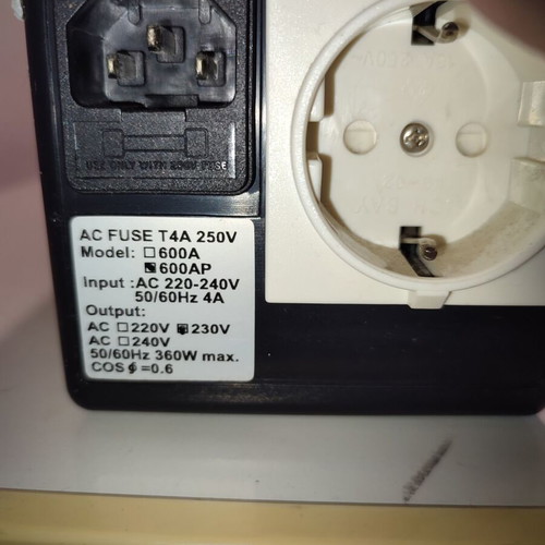 Ups NrG Guard 360w used, without cables and battery