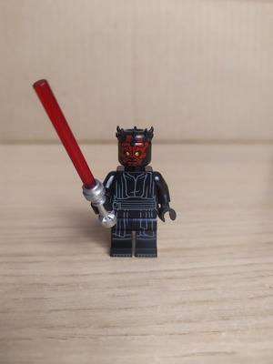 Lego Star Wars Darth Maul Minifigure SW1333 with Lightsaber