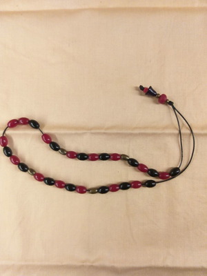 Κομπολόι χειροποίητο κοκκινόμαυρο