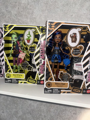 Monster High dolls Venus and Robecca G1 new, set of two