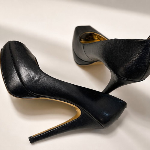 Ted Baker leather pip toe pumps size 38 used, black