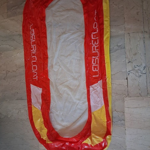 Inflatable beach mattress with net like new