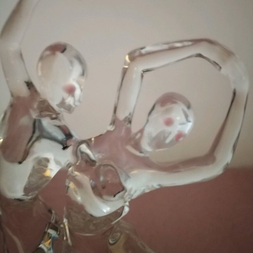 Vintage crystal figurine of two dancers like new