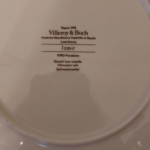 Villeroy&Boch Izmir Collectible Plate Set mint condition, 2 pieces