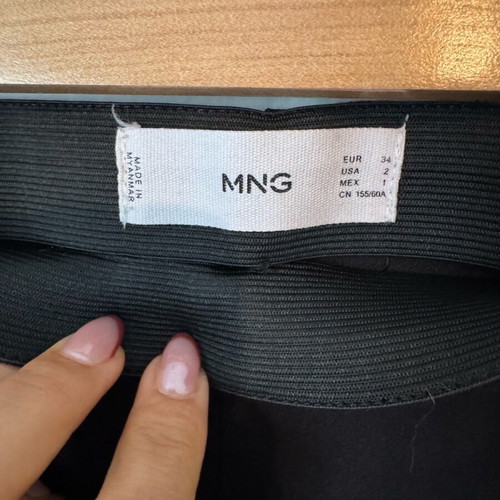 Mango black leggings like new with zipper and metal button