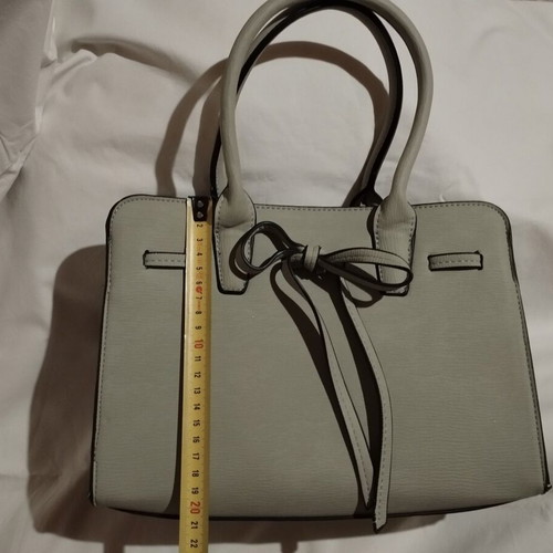 A To Z Greek shoulder bag new, pistachio color