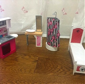 Σετ κρεβατοκάμαρα με μπάνιο  και με κουζίνα  Barbie