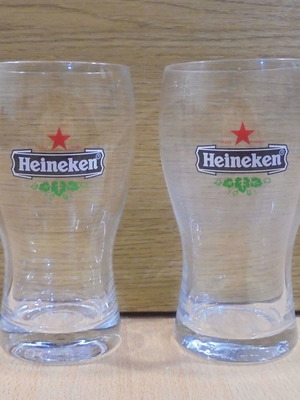 Heineken μπίρα σετ δύο διαφημιστικών ποτηριών μεταχειρισμένο