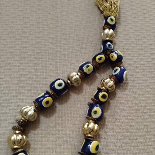 Matohandra komboloi used with gold garlic replicas