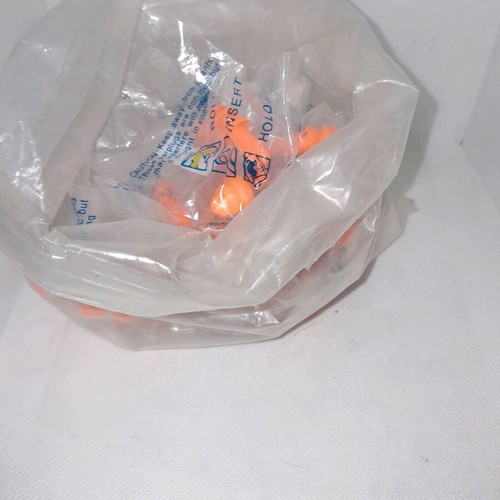 Earplugs like new, pack of 19 pieces