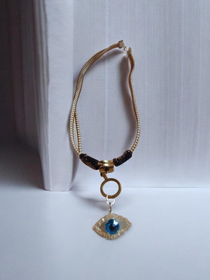 Handmade necklace with large matochandro pendant