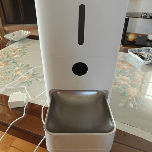 Xiaomi Smart Pet Food Feeder 2 used, automatic feeder for cats and dogs