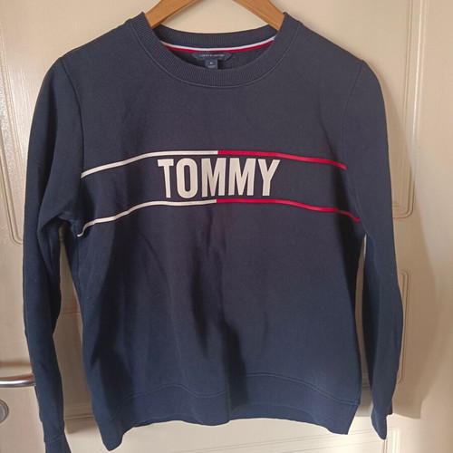 Tommy Hilfiger women's sweatshirt blue medium like new