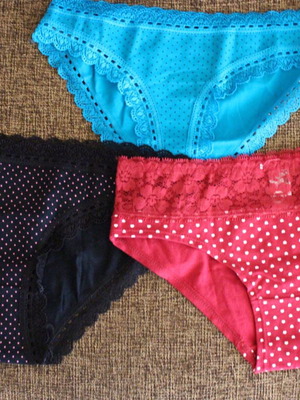 Lingerie set new, 3 pieces, black and red, size S/M